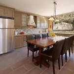 Konstantinas House, A Touch Of Nature & Sea