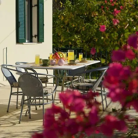 Σπίτι διακοπών Konstantinas House, A Touch Of Nature & Sea *