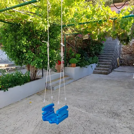 Konstantinas House, A Touch Of Nature & Sea Σπίτι διακοπών Ferendinata